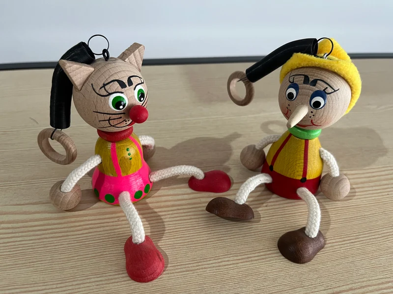 Marionnette Pinocchio et marionnette chat en bois