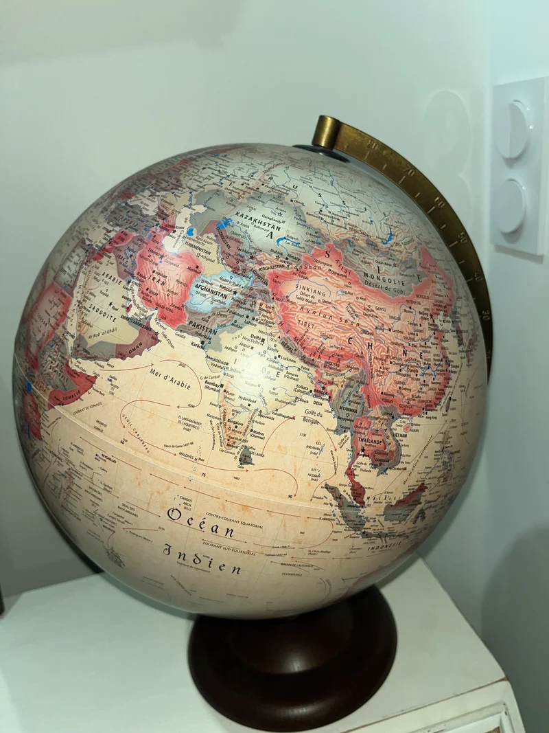 Mapmonde lumineuse