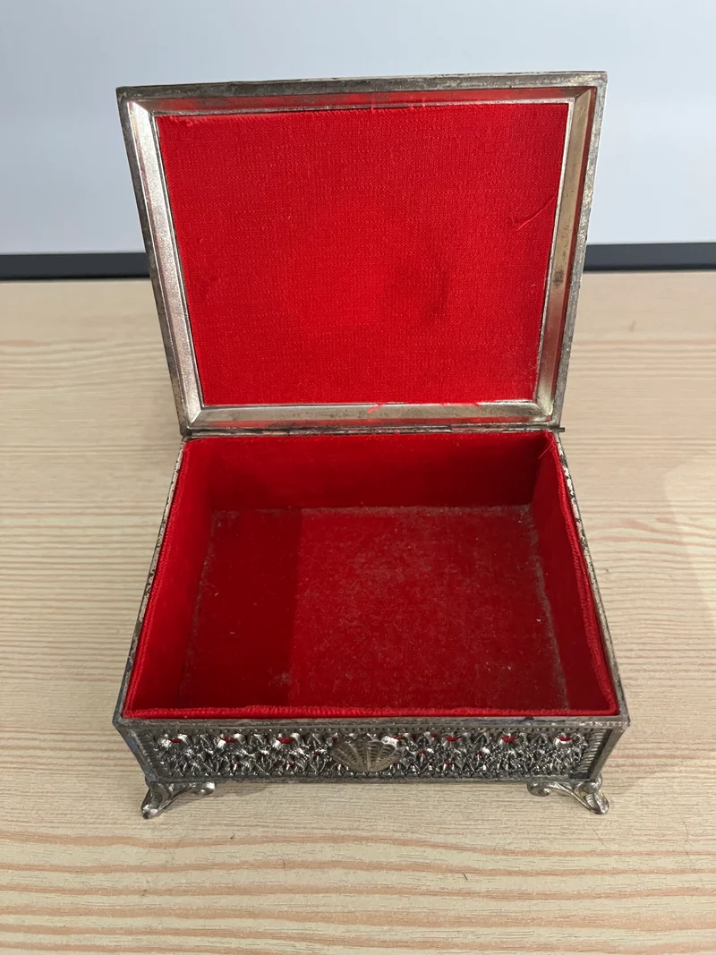 Coffre à bijoux