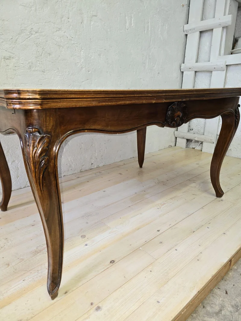 Table style Louis XV à rallonges