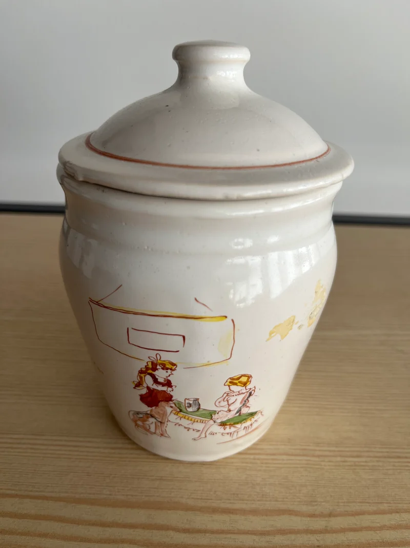 Pot fait et peint main signé