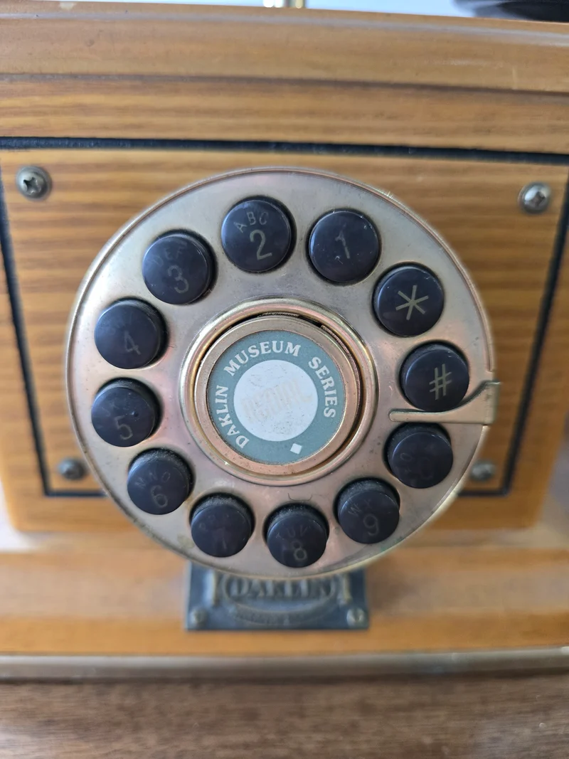 Téléphone Daklin museum série