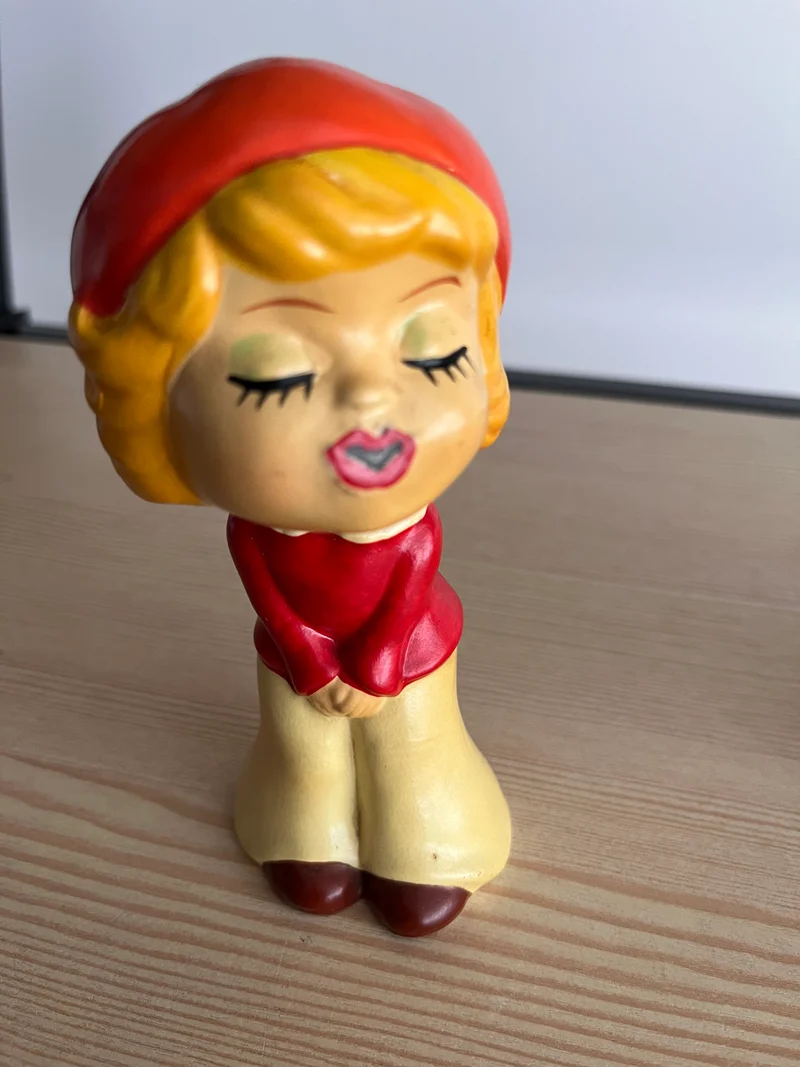 Lot de 2 figurines d’amoureux vintage