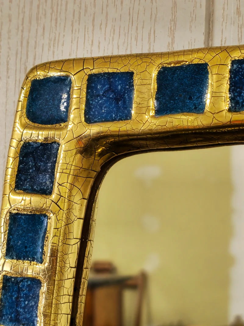 Miroir Mithé Espelt . Or craquelé verre fusion