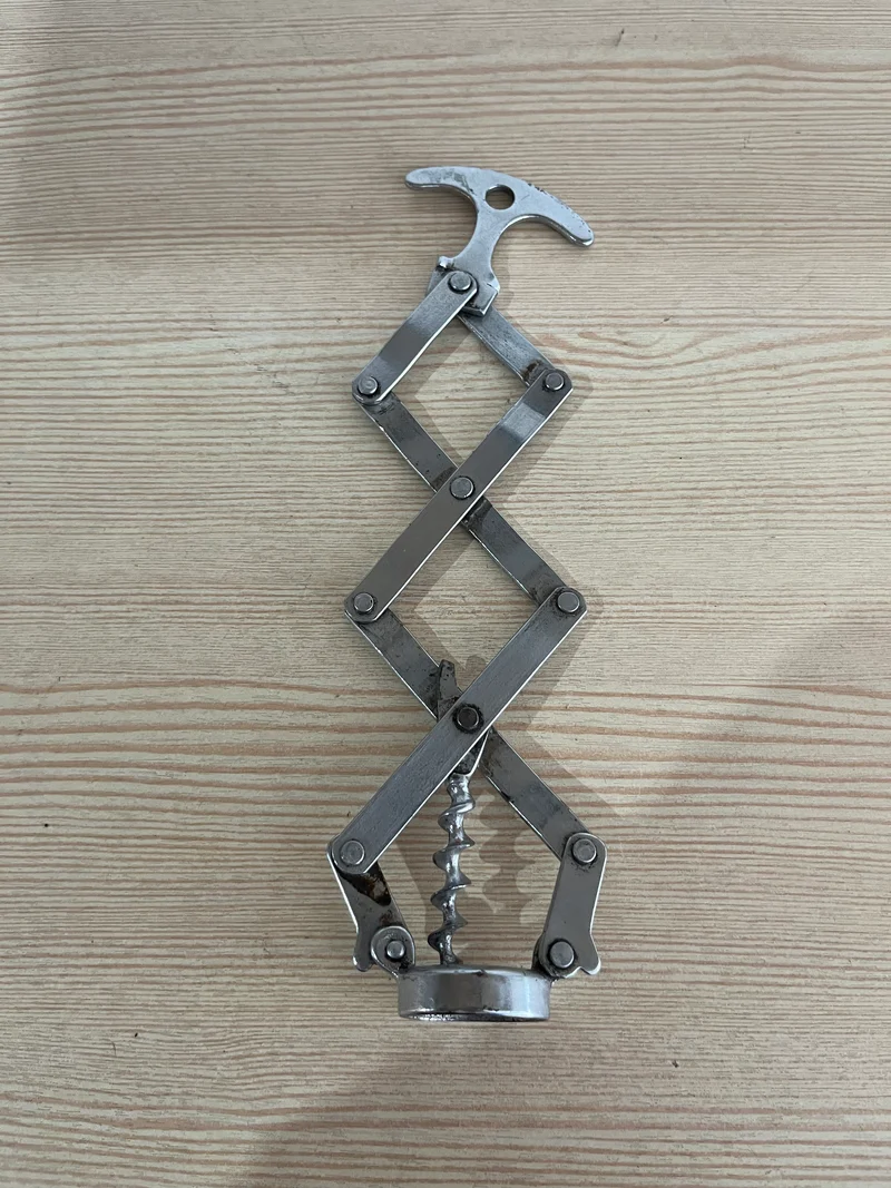 Tire bouchon zigzag
