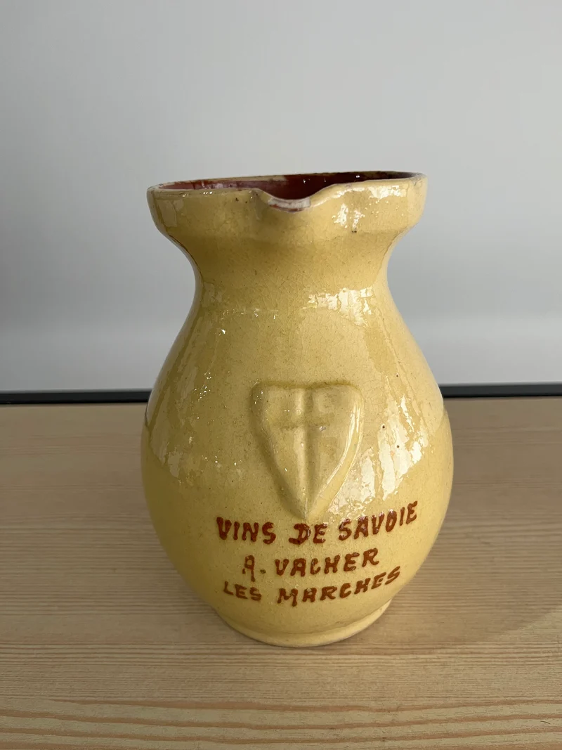 Pichet à vin de Savoie en terre cuite