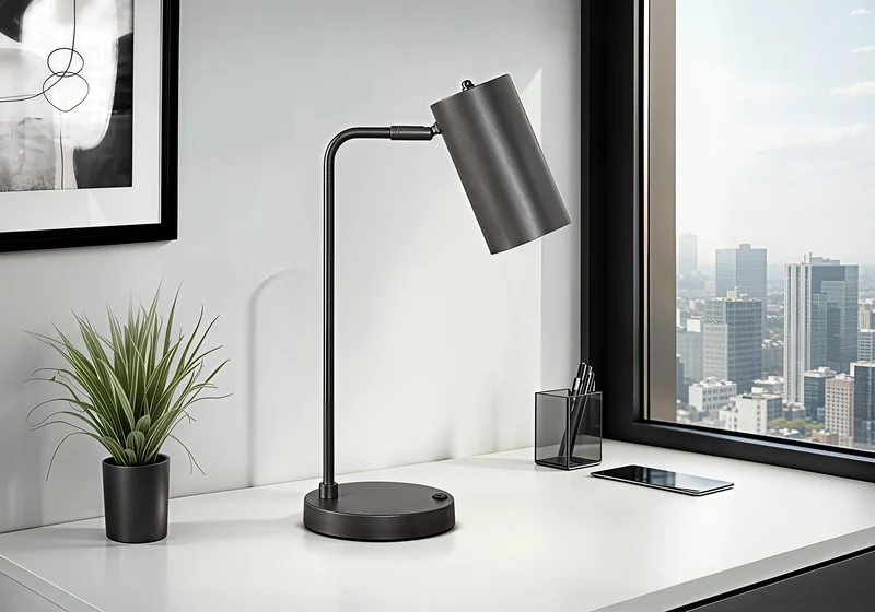 ONYX PIVOT™ – COMPACT USB TASK TABLE LAMP – I 9645