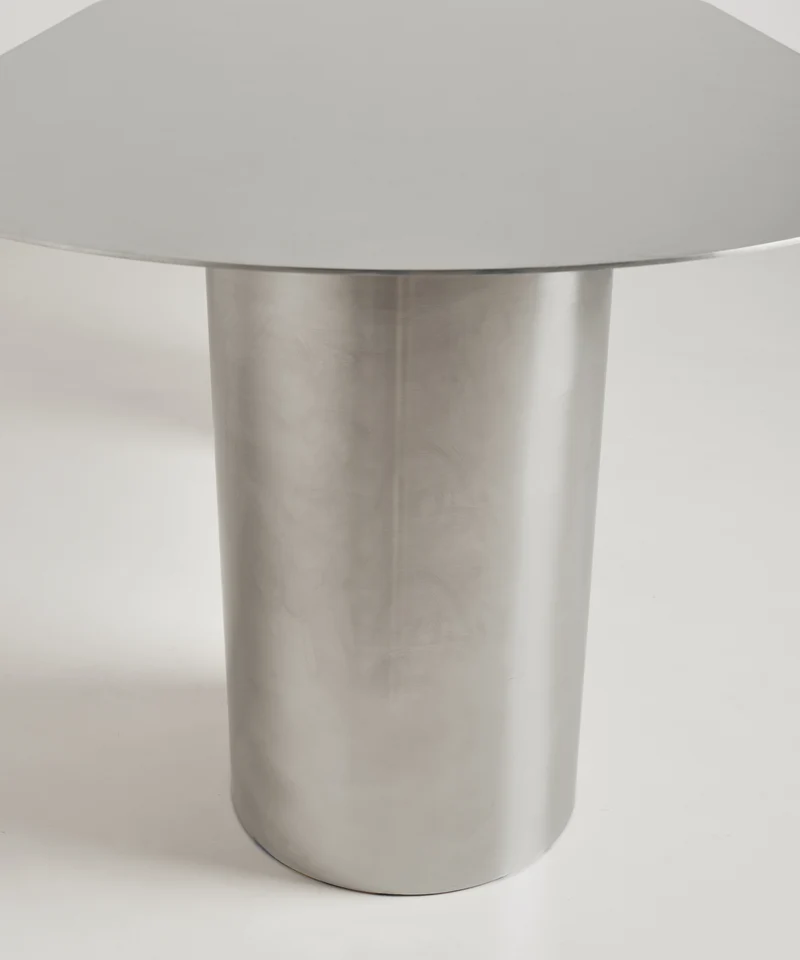 Mesa de Comedor Ovalada en Acero Laminado Iron (200 x 76 cm)