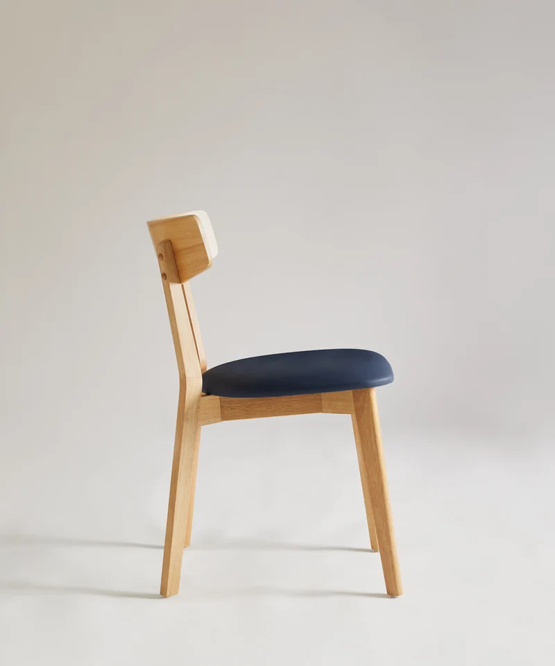 Silla de Comedor de Madera Maciza y Tapizada Aria
