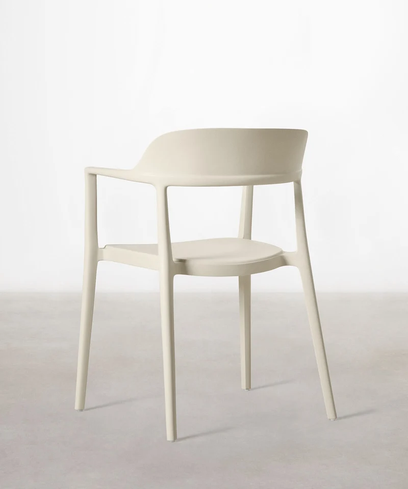 Silla de Polipropileno con Reposabrazos Naomi