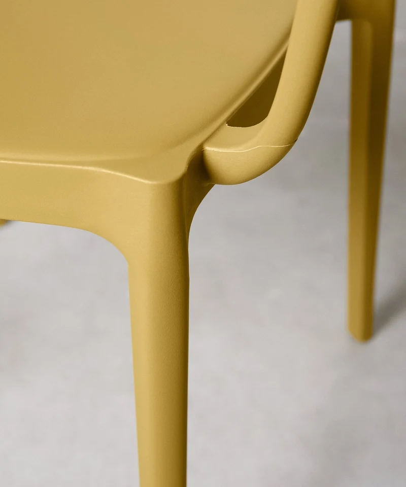 Silla de Polipropileno con Reposabrazos Saria