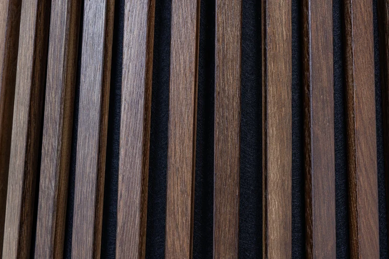Table à manger ronde VALHALLA WOOD 120cm piètement pilier en chêne fumé