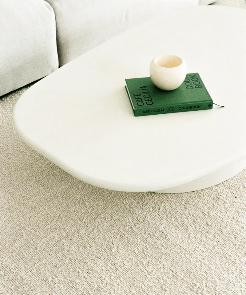 Mesa de Centro Alargada en Microcemento Lira (135 cm)