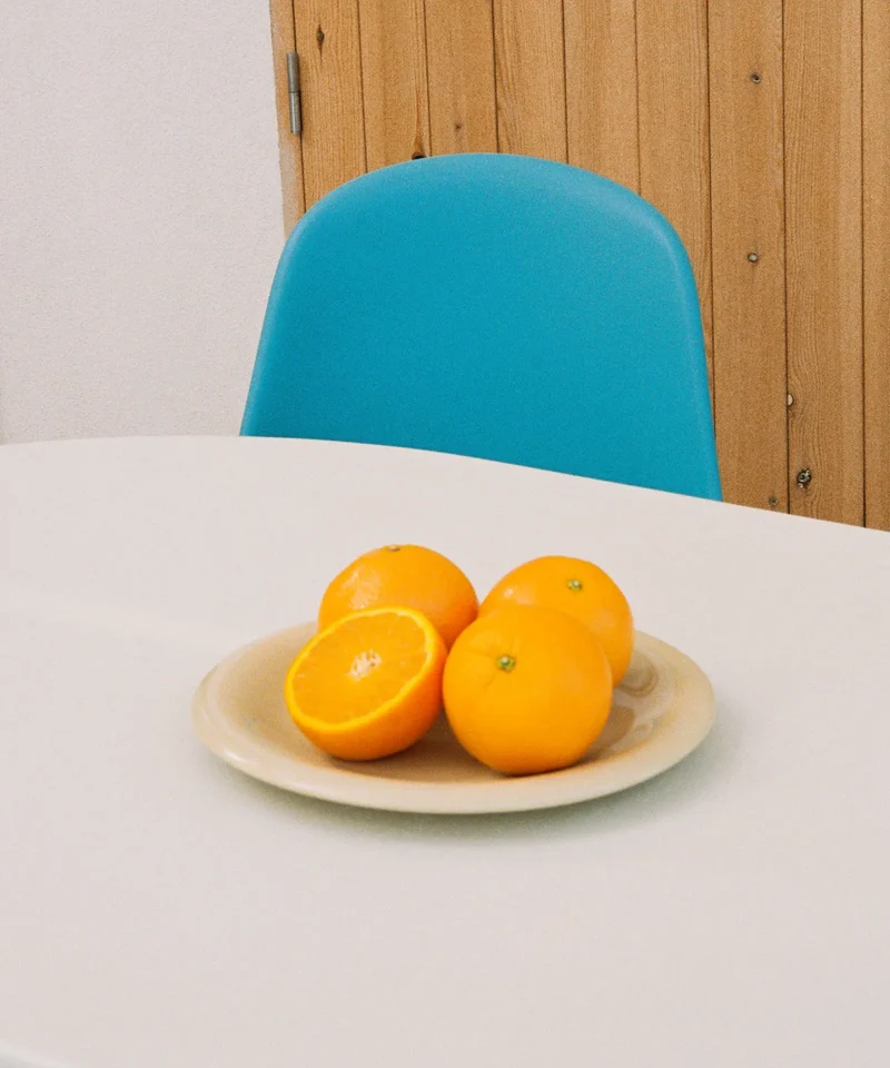 Mesa de Comedor Ovalada en Microcemento Juno