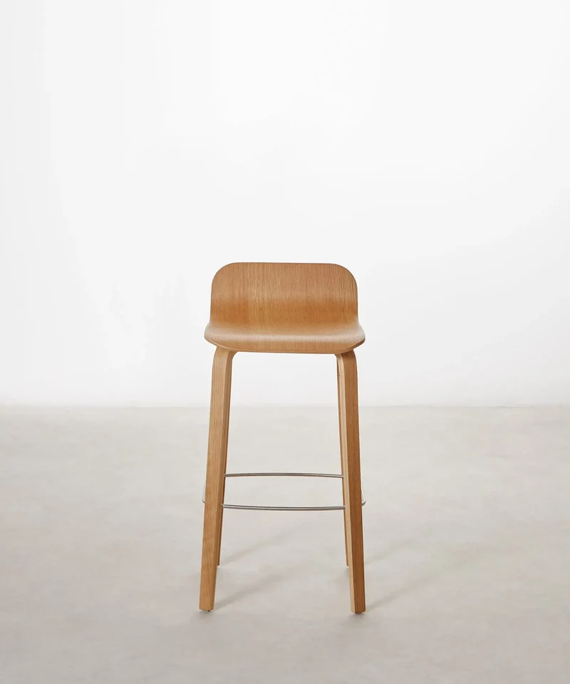 Taburete de madera Eira
