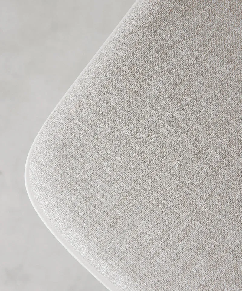 Silla de Oficina de Polipropileno y Asiento de Tela Annie