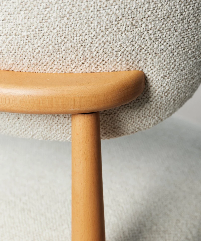 Silla de Comedor en Madera y Tapizada Dean