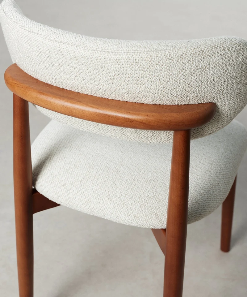 Silla de Comedor en Madera y Tapizada Dean