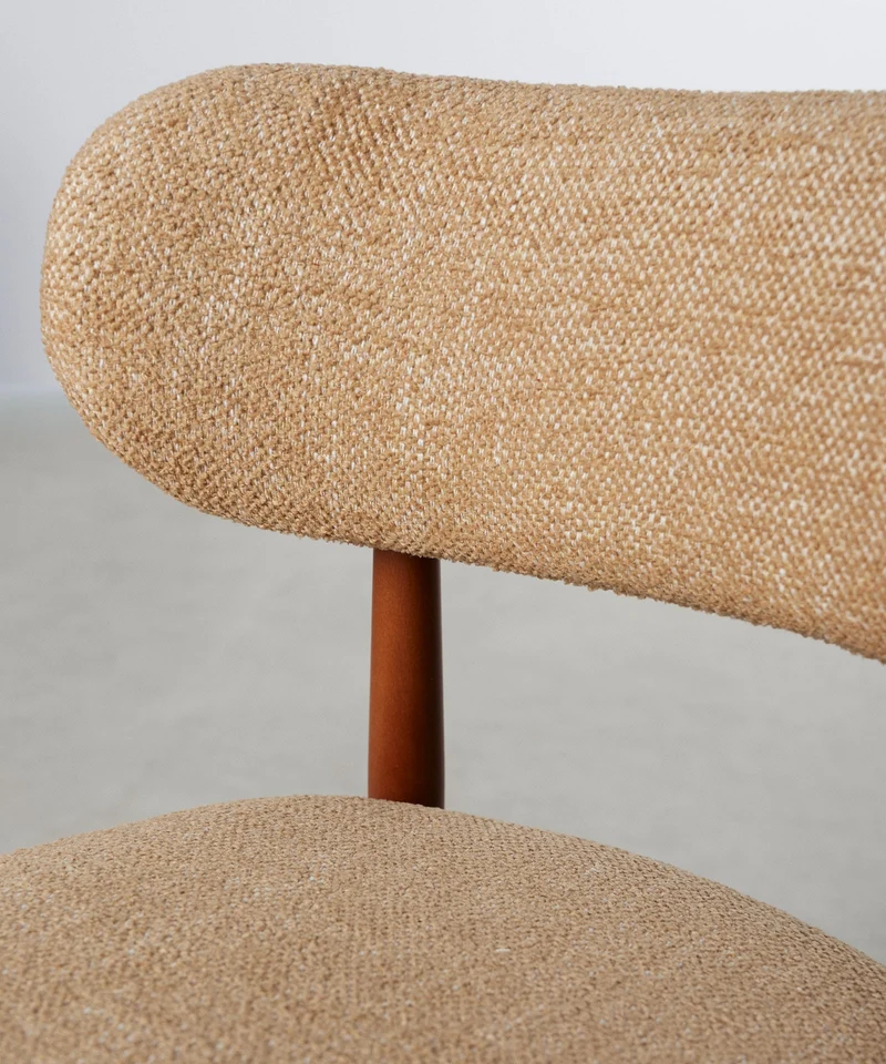 Silla de Comedor en Madera y Tapizada Dean