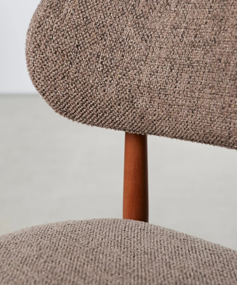 Silla de Comedor en Madera y Tapizada Dean