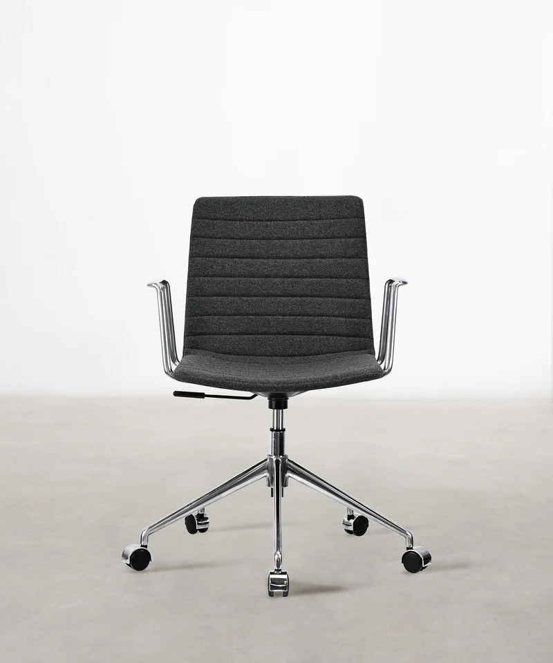 Silla de Escritorio Tapizada y Ajustable Jamie