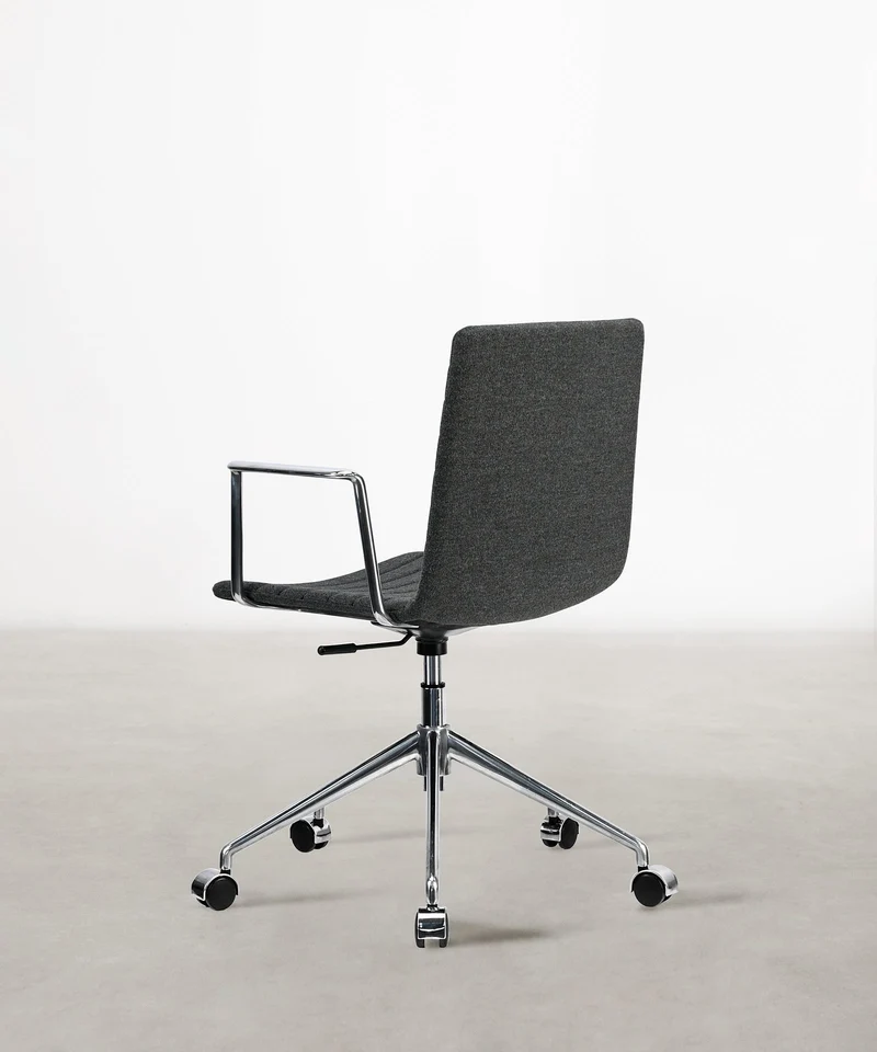 Silla de Escritorio Tapizada y Ajustable Jamie