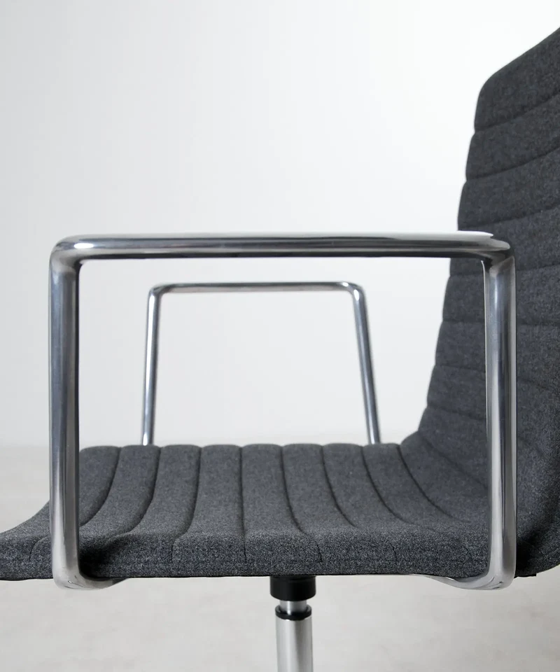 Silla de Escritorio Tapizada y Ajustable Jamie