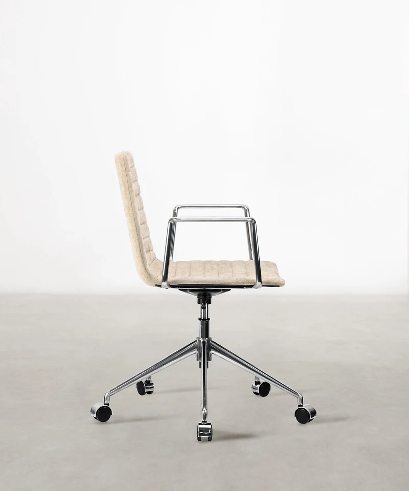 Silla de Escritorio Tapizada y Ajustable Jamie