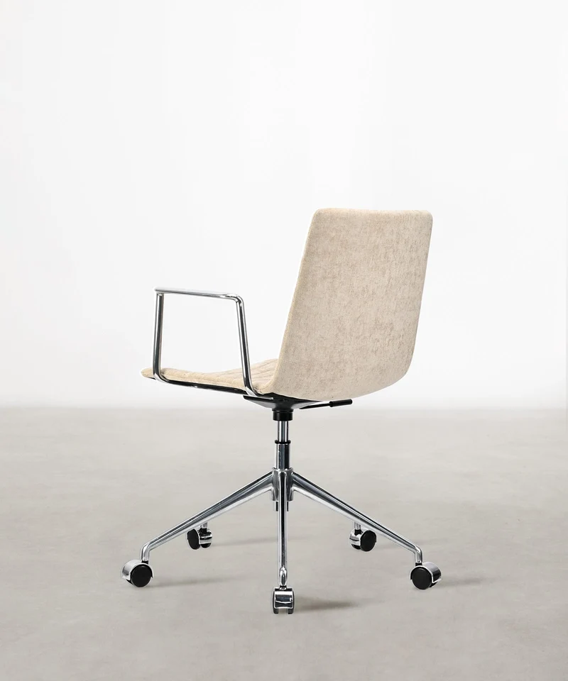 Silla de Escritorio Tapizada y Ajustable Jamie