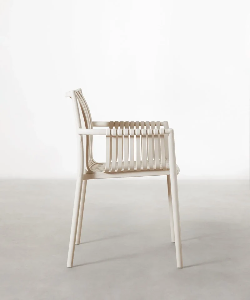 Silla de Polipropileno con Reposabrazos Salma