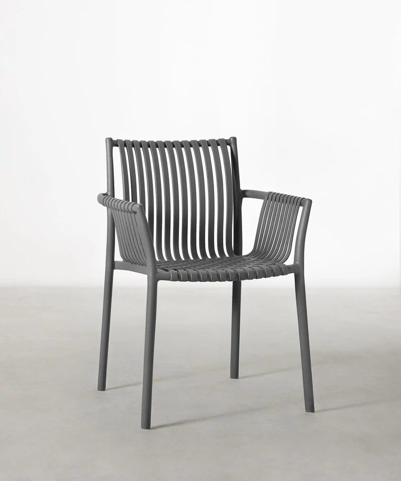 Silla de Polipropileno con Reposabrazos Salma