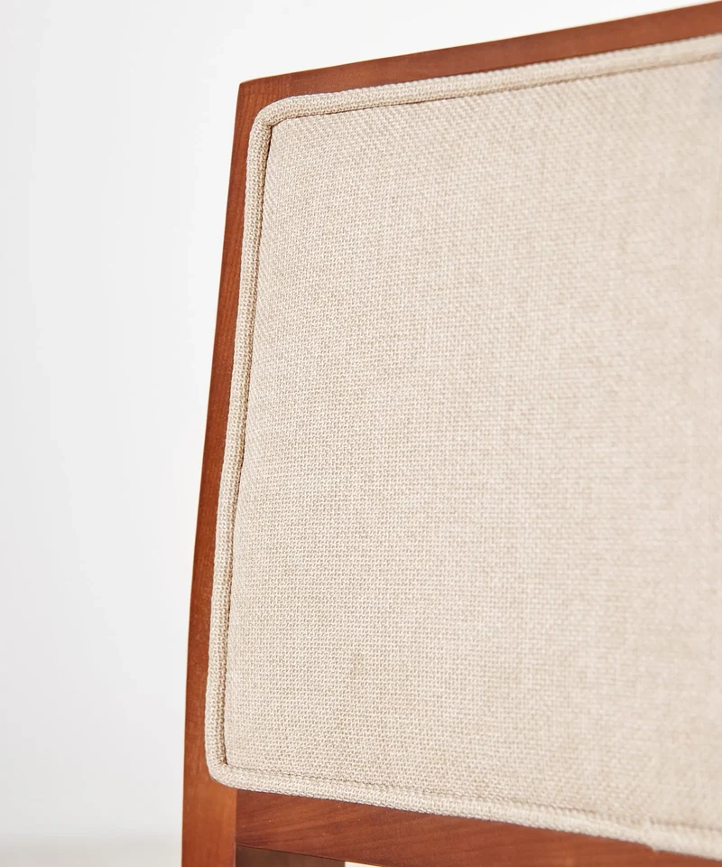 Silla de Comedor en Madera y Tapizada Matilde