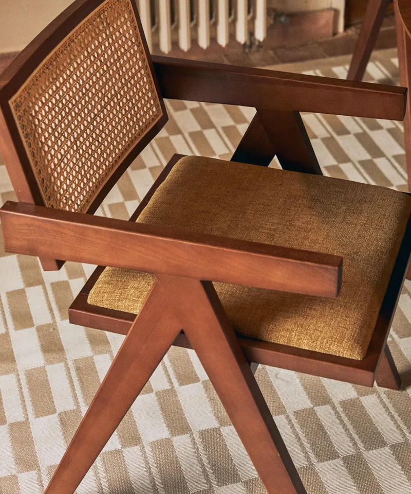 Silla de Comedor en Madera Tapizada con Reposabrazos Pauline Arms