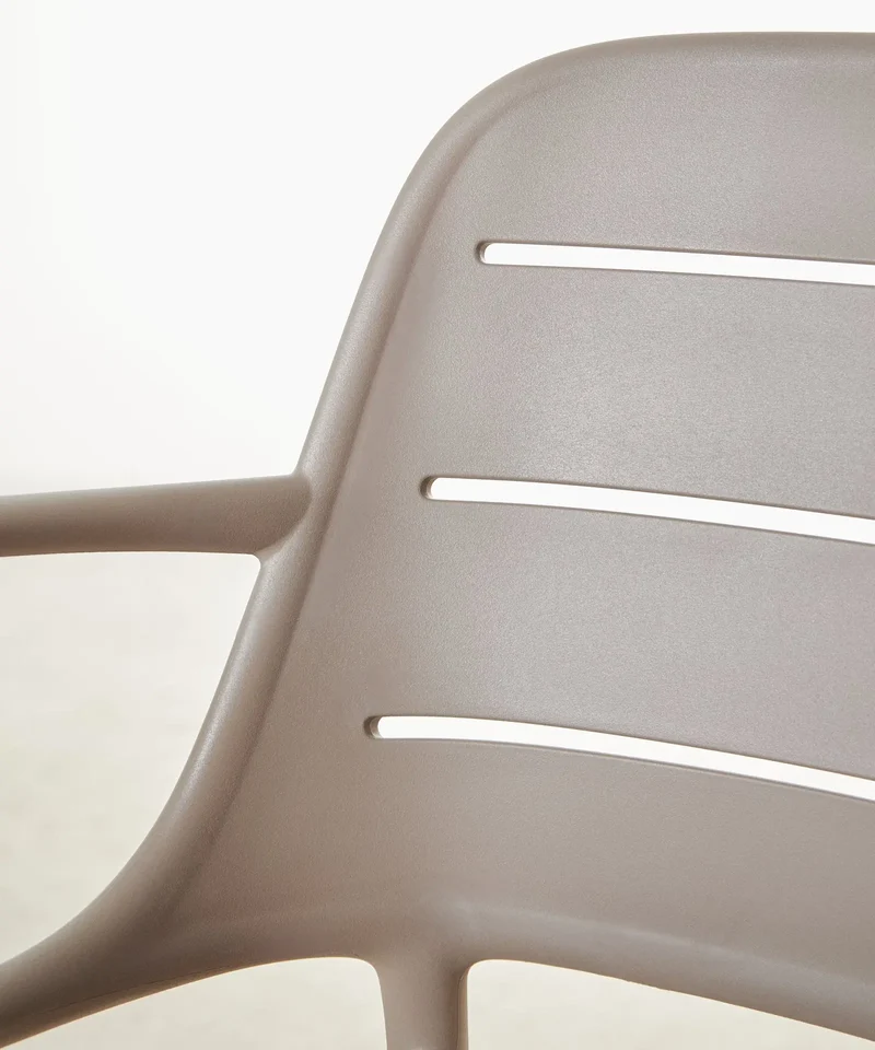 Silla de Polipropileno con Reposabrazos Mila