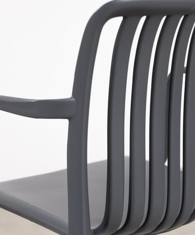 Silla de Polipropileno con Reposabrazos Kora Arms