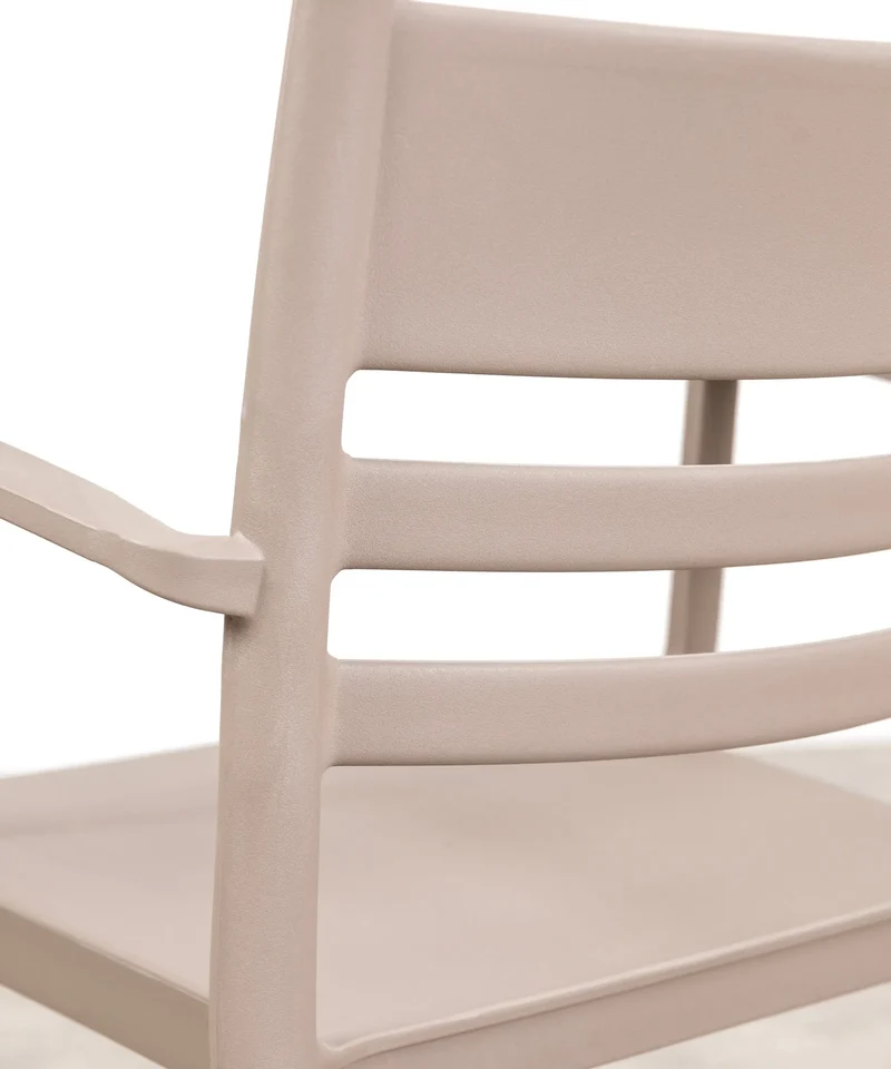 Silla de Polipropileno con Reposabrazos Nina Arms