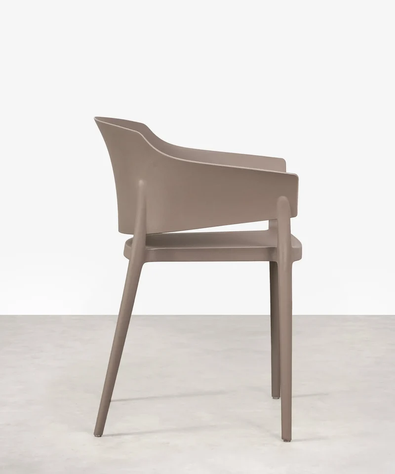 Silla de Polipropileno con Reposabrazos Liam