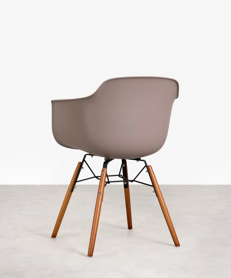 Silla de Polipropileno y Madera con Reposabrazos Elon Arms
