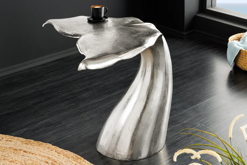 Table d'appoint design WILDLIFE aileron de baleine 60cm métal argenté fait main