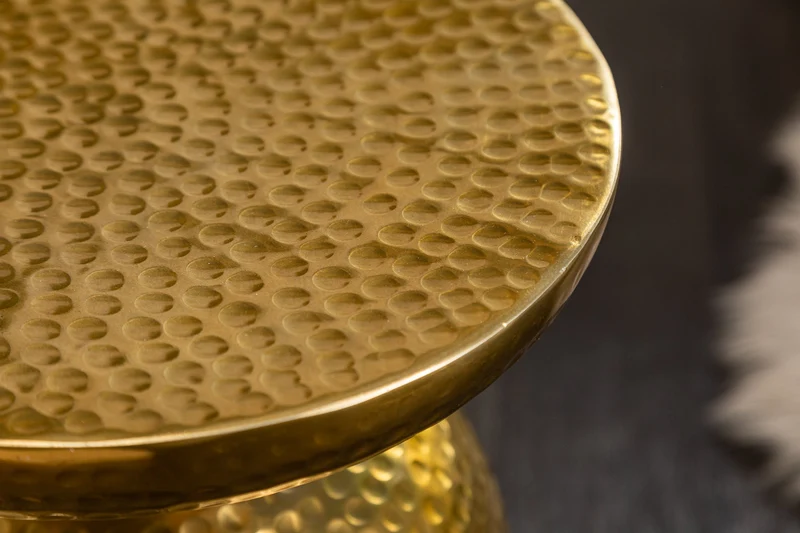 Table d'appoint artisanale ORIENT 50cm design martelé doré
