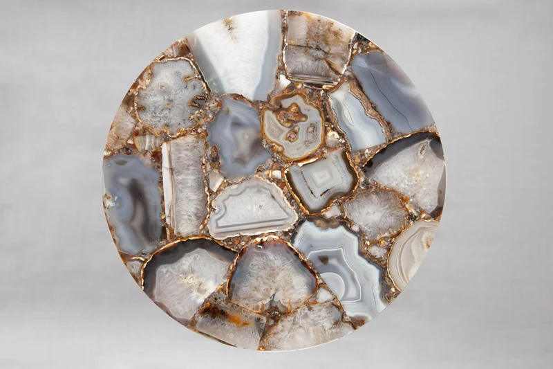 Table d'appoint ronde NOBLE I 35cm pierre précieuse agate pliable structure métal doré