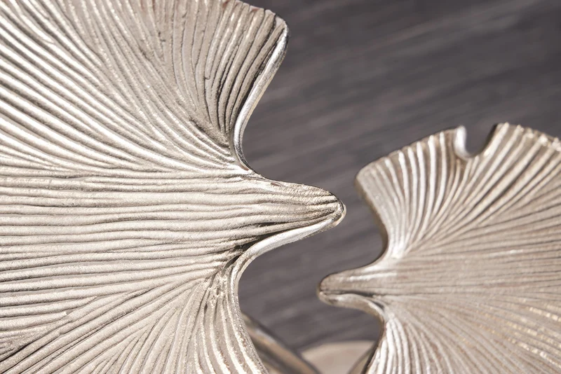 Table d'appoint décorative FEUILLES DE GINKGO 50cm en métal argenté fait main