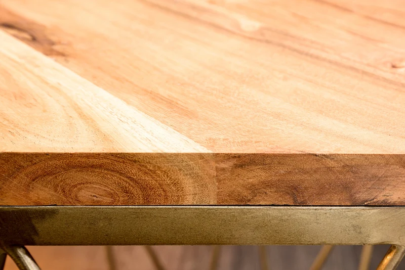 Table d'appoint abstraite DIAMOND 50cm bois massif d'acacia naturel structure métal laiton