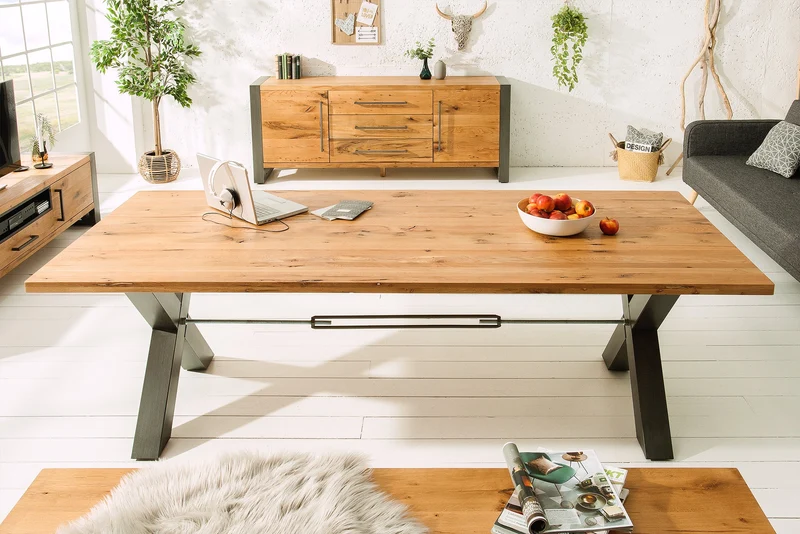Table à manger en bois massif THOR 200cm chêne sauvage naturel huilé gris structure en X métal design industriel