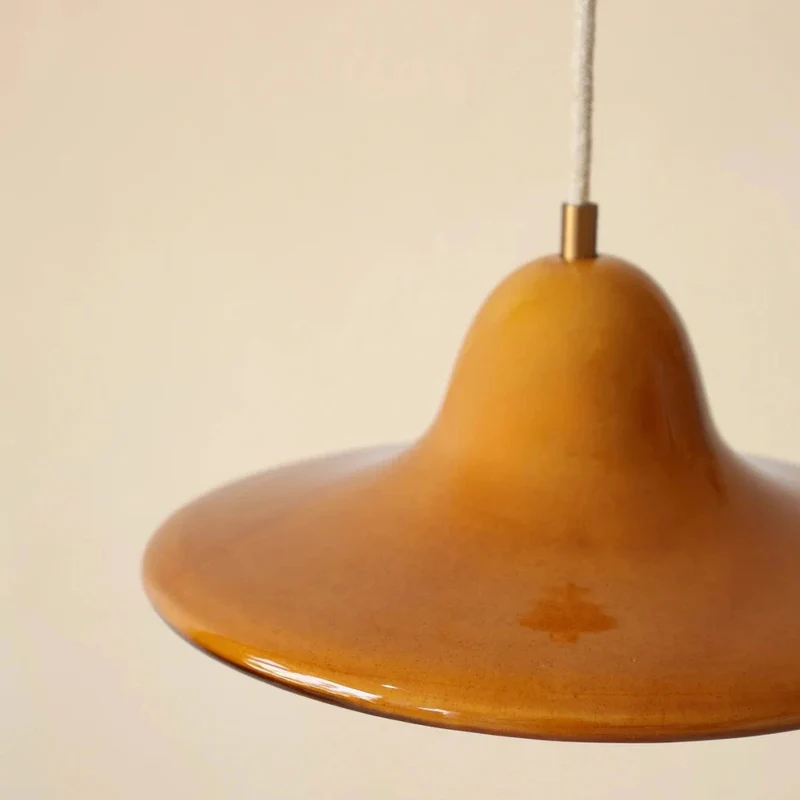SUSPENSION ÉMAILLÉE - MIEL