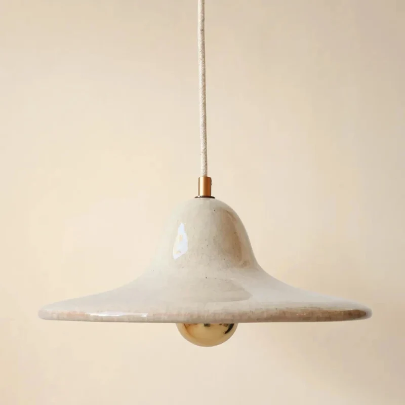 SUSPENSION ÉMAILLÉE - SABLE