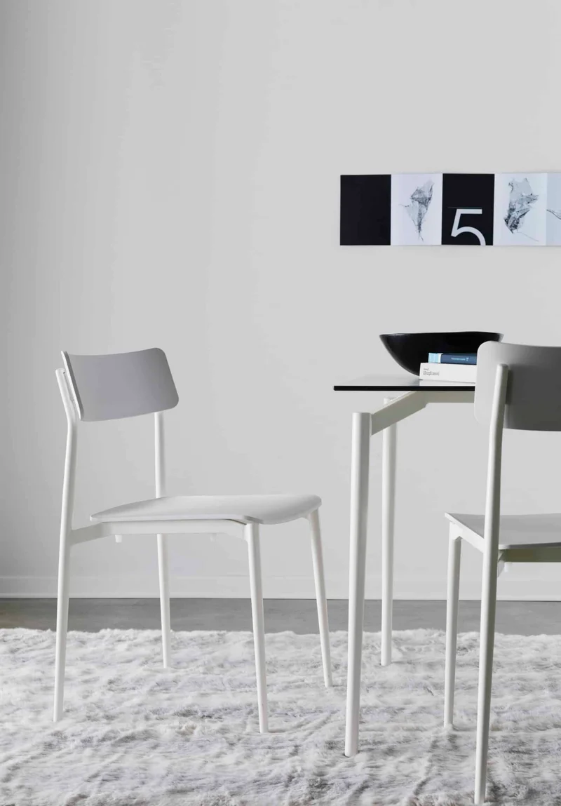 Chaise Plastique Cult