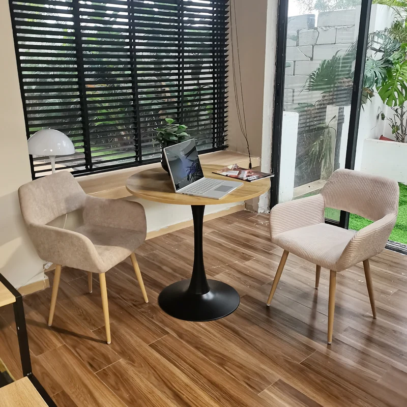 Lot de 2 fauteuils de salle à manger scandinaves avec accoudoirs en velours côtelé beige - CROMWELL CORDUROY