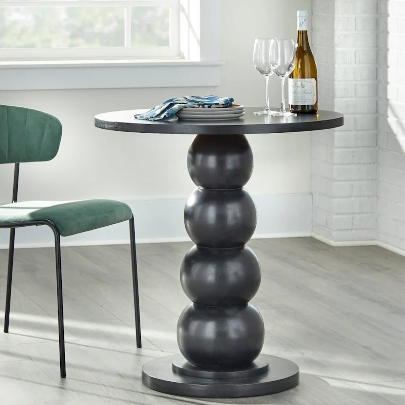 Petite table à manger sphérique