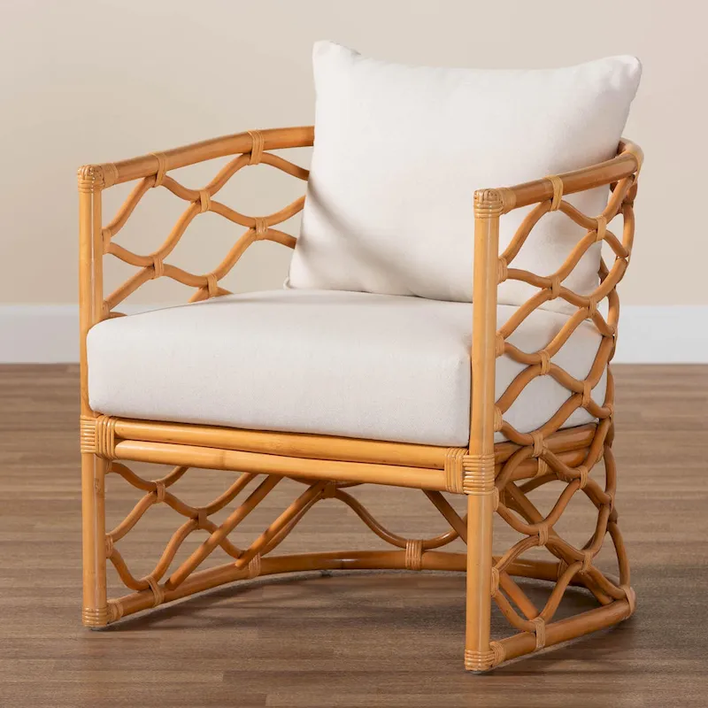 Fauteuil en rotin couleur miel clair bohème